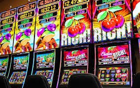 Bangladesh user reviewing apk 4999 live casino account and safety layout